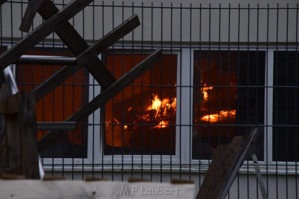 Grossbrand Halle Troisdorf Kriegsdorf Junkersring P202.JPG - Miklos Laubert